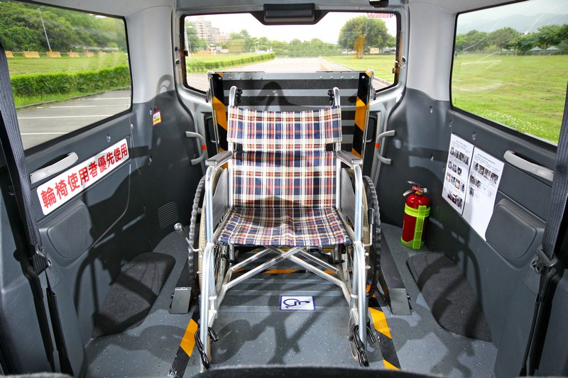 台灣福祉科技專精於身障人士輔具,以及諸如復康巴士或福祉車等社會照護用車改裝。
