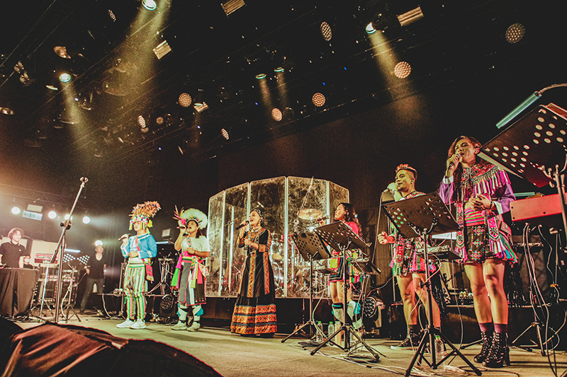 【車勢星聞】阿爆致力提攜新人,希望能夠協助這些有才華的音樂人被更多人看見。(圖:聯經出版社提供)