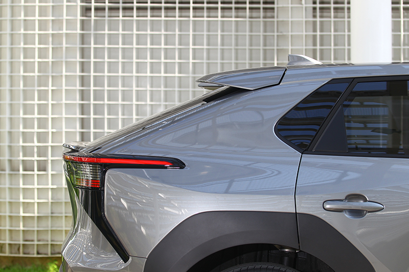 頗為傾斜的C柱線條,說沒打算給人Coupe SUV想像是騙人的。