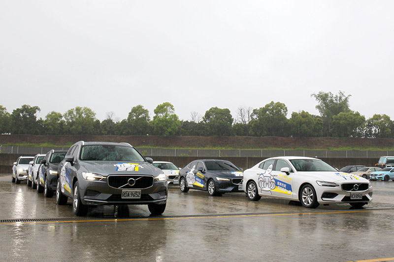 道路與山道體驗使用車輛為Volvo S60與XC 60。