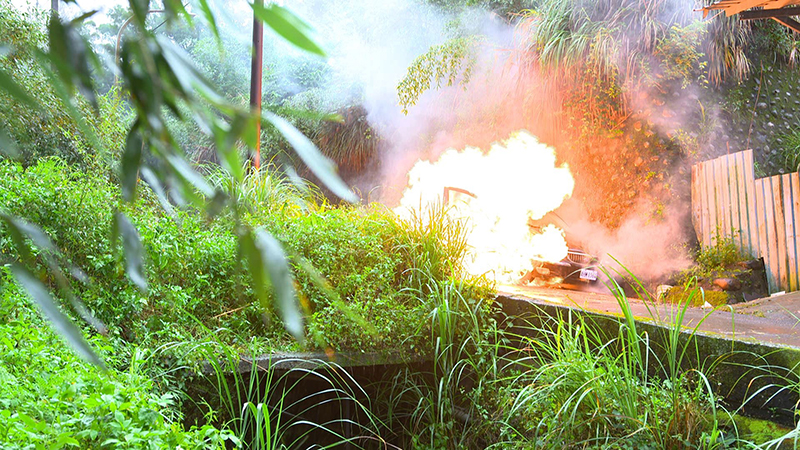 【車勢星聞】《黃金歲月》出動爆破團隊拍攝重頭戲。(圖:民視提供)