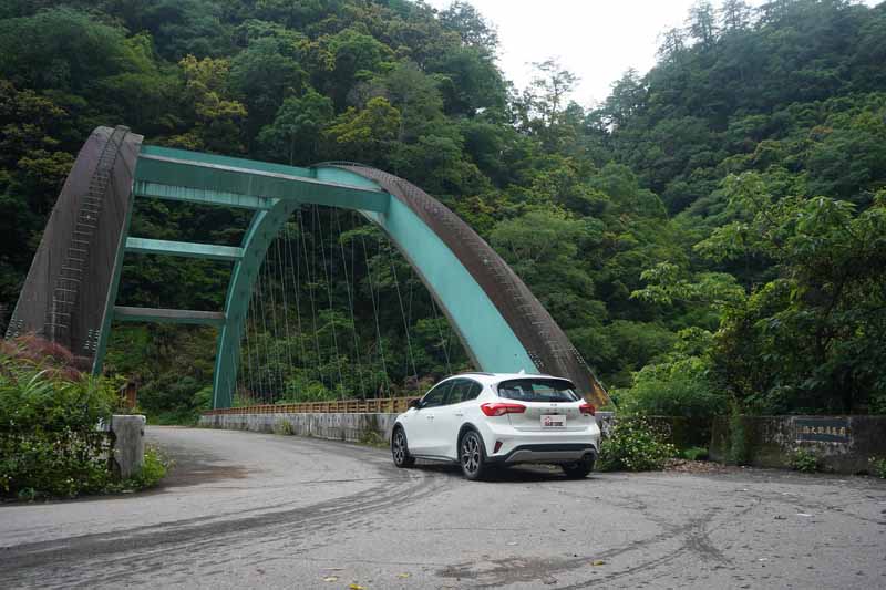 看到司馬庫斯大橋表示離終點不遠了