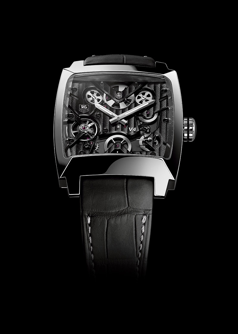 TAG Heuer Monaco V4鈦金屬錶款_參考編號WAW2080.FC6288_建議售價NT$ 2,461,600，全球限量200支。