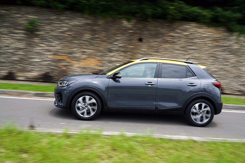 增加了2.9kgm,實際試駕時,電動馬達所帶來的助益可說是相當明顯,補足了小排氣量渦輪動力初段加速的動力微空窗期,搭配7速雙離合器自手排變速系統的高效動力傳輸,起步後的加速動能十分線性飽滿。