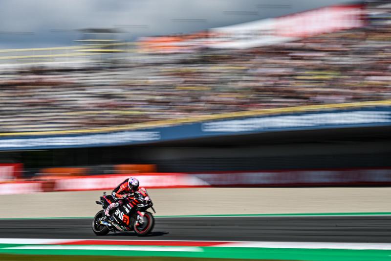 Aleix Espargaro本站沒有極限,雖害被害掉到第15名,但卻一路攀升最後以第四名成績完賽。