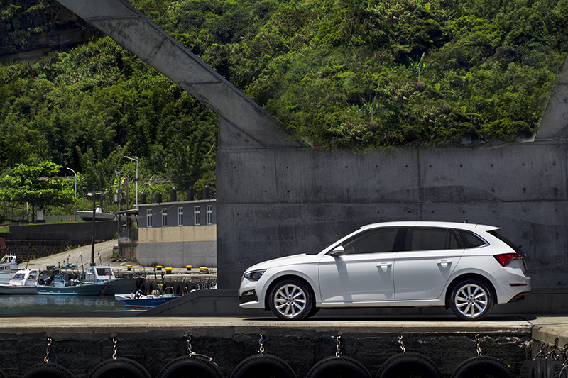 Scala兼具掀背車的動感與旅行車的帥勁,帶來獨樹一格的魅力。