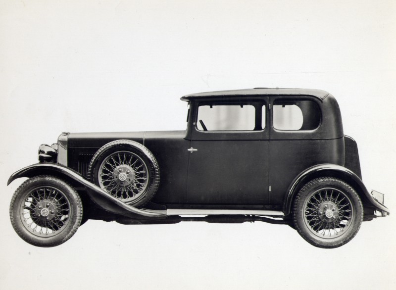 1928年MG發表首款獨立製作車款18/80,自此開創這支英倫傳奇的歷史篇章。