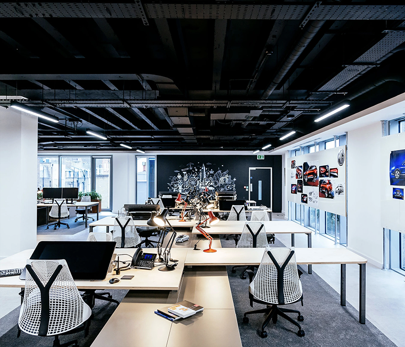 2011年集團便已於伯明罕成立設計中心,而2018年更是再下一城,於倫敦再行啟用全新設計中心。