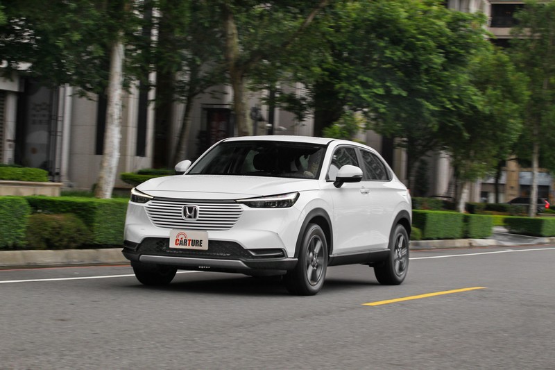 1.5L DOHC i-VTEC引擎著重低轉速扭力,以完整對應都會日常駕馭所需。