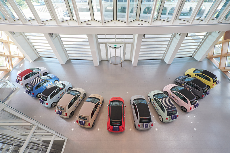 Swatch由瑞士全球總部出發展開MoonSwatch星球之旅。