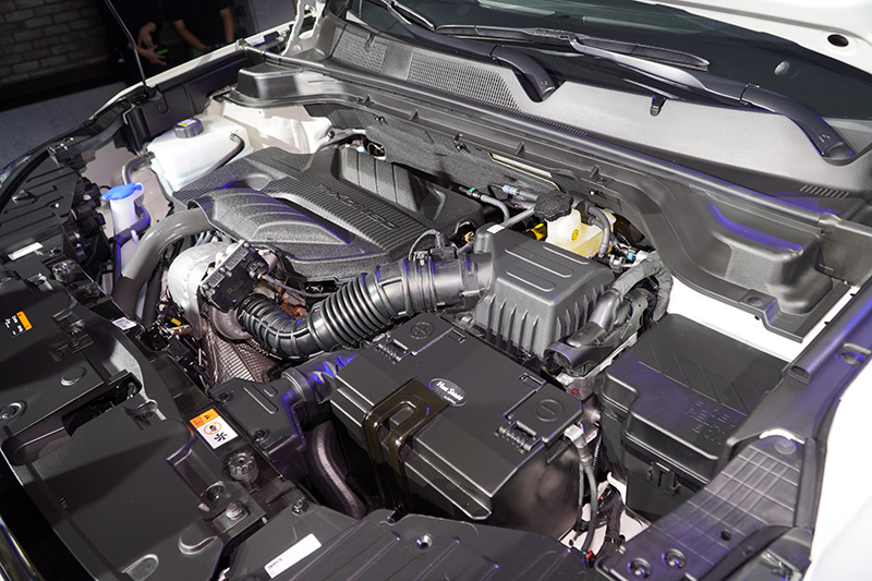 1.6升柴油引擎,擁有輸出136ps最大馬力及33.0kgm最大扭力。