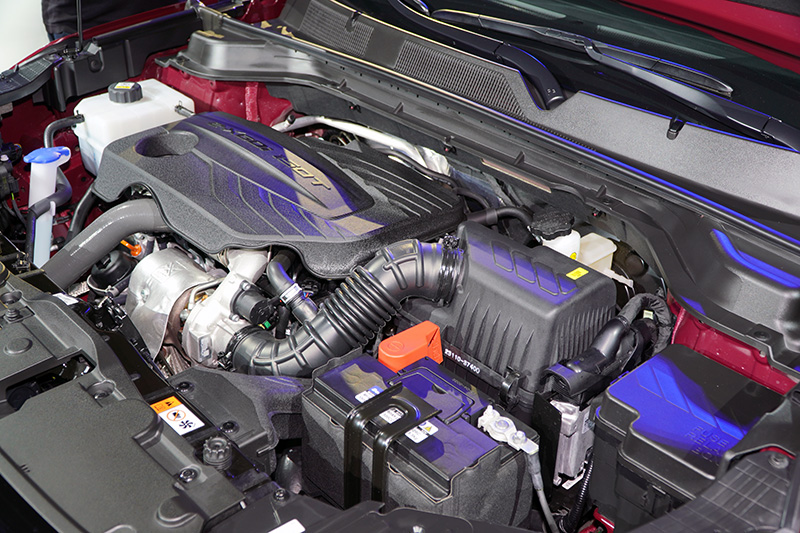 1.5升汽油引擎,可輸出163p最大馬力及28.6kgm最大扭力。