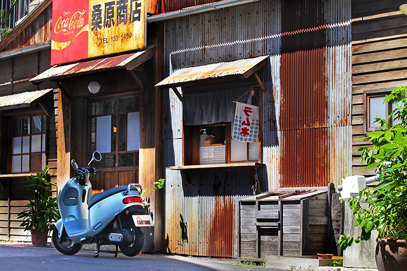 來台南怎能錯過桑原商店、旭峯號、漁光島等知名打卡景點。