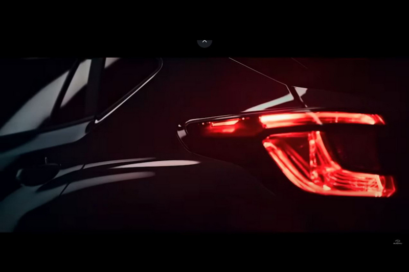 ㄈ型尾燈也延續家族化設計。