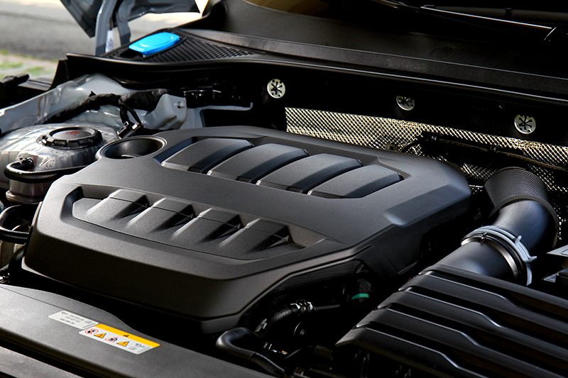 和380 TSI相比430 TSI動力提升至280hp/40.8kgm。