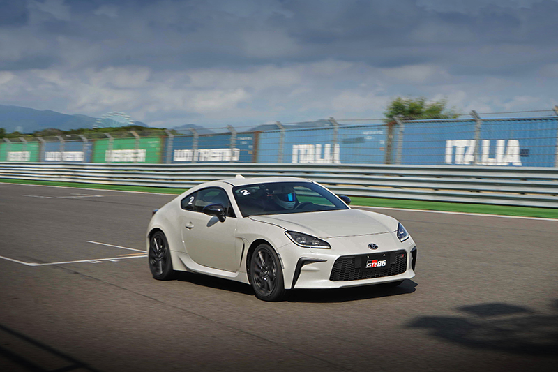 排氣量更大,輸出理所當然也變得更飽滿。