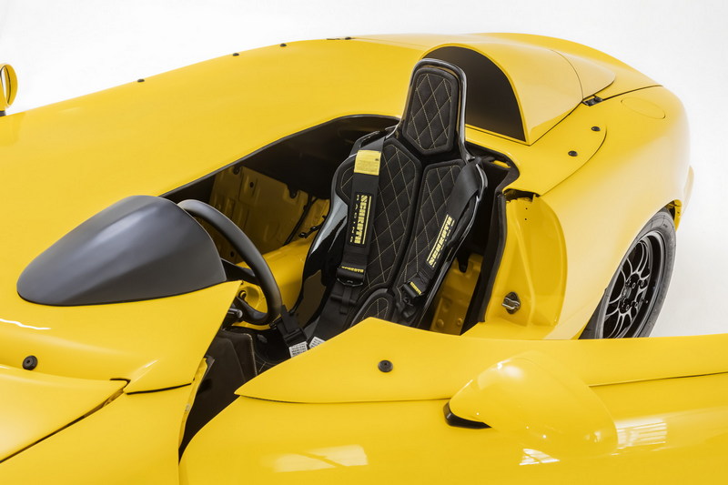 Gorgona Cars替MX-5 NM Concept配置賽車座椅。