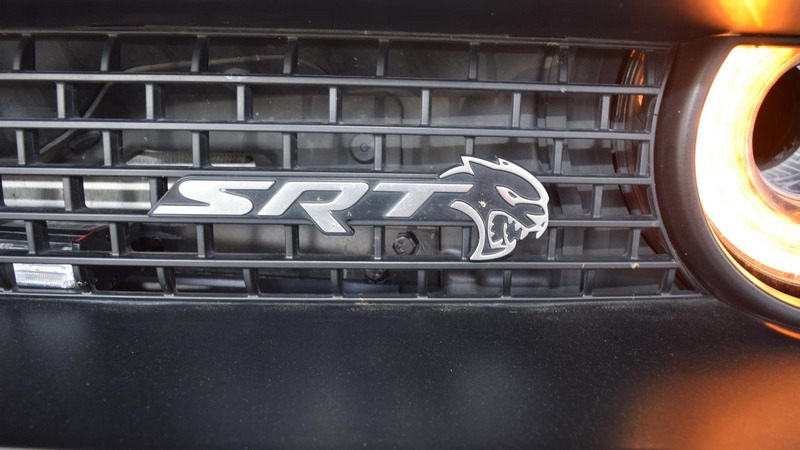 經過改裝這輛Challenger SRT Hellcat擁有1,080hp馬力輸出。