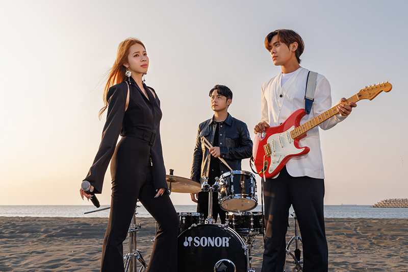 【車勢星聞】告五人拍攝〈在未來的你跟我說聲嗨〉MV。（圖：相信音樂提供）