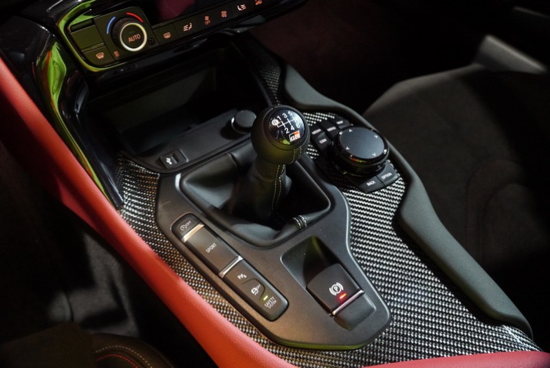 GR Supra的這具六速手變速箱入檔手感精準，檔位切換間相當扎實順手