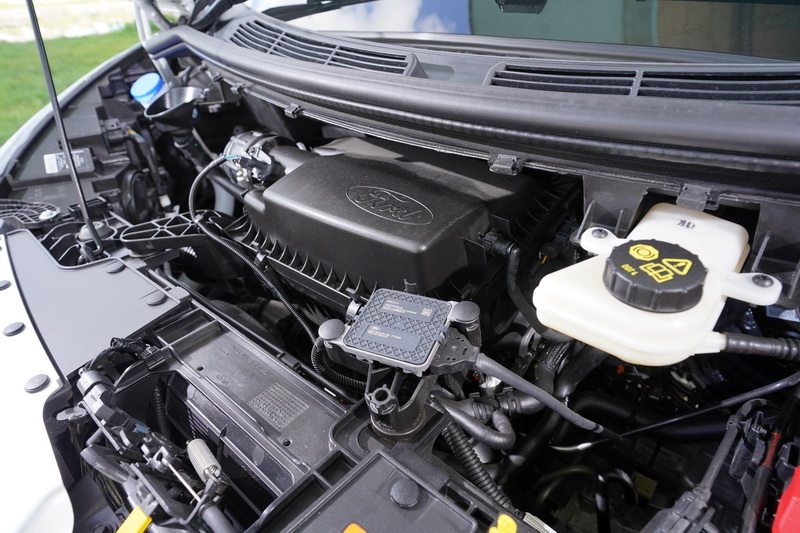 Ford Tourneo Custom全車系皆搭載2.0升EcoBlue直列四缸渦輪增壓柴油引擎