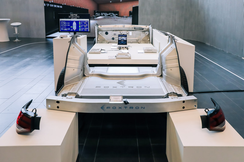 沙烏地阿拉伯公共投資基金與富士康合作成立Ceer電動品牌發展電動車。