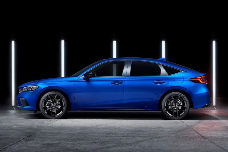 Civic e:HEV車身尺碼為4,550mm×1,800mm×1,408mm，軸距2,735mm。