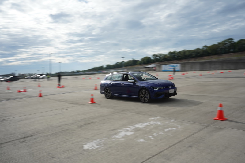 Golf R Variant看似不太適合跑金卡納,但精心的底盤調教開起來有意想不到的驚喜