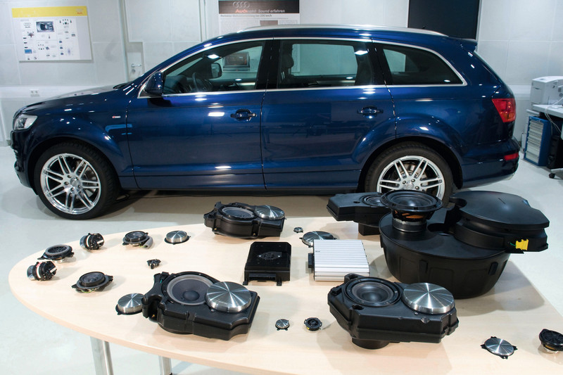 現行多數揚聲器為錐形設計,LG開發的揚聲器厚度僅2.5mm。