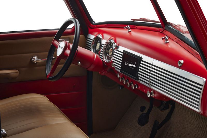 座艙因應現代化配備觸控螢幕。