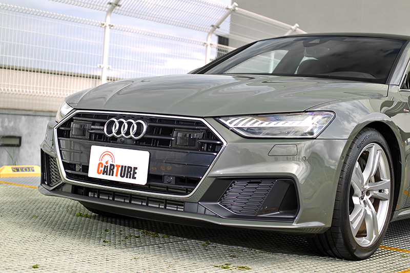 A7 Sportback 55 TFSI有配備S Line套件。