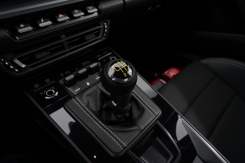 在六速手排變速箱的搭配下駕駛能感受操之在我全權做主的暢快