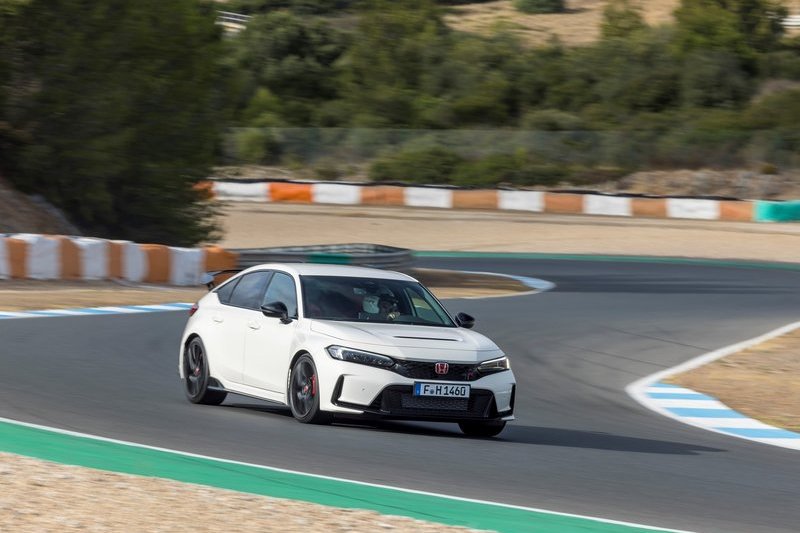 Civic Type R出色的動力與底盤調校，在紐柏林與鈴鹿等賽道創最速紀錄。