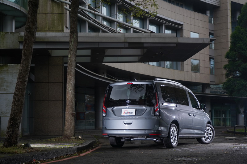 若未有品牌迷思想購入一部高CP值的歐系血統7人座商旅，Tourneo Connect旅玩家值得一試