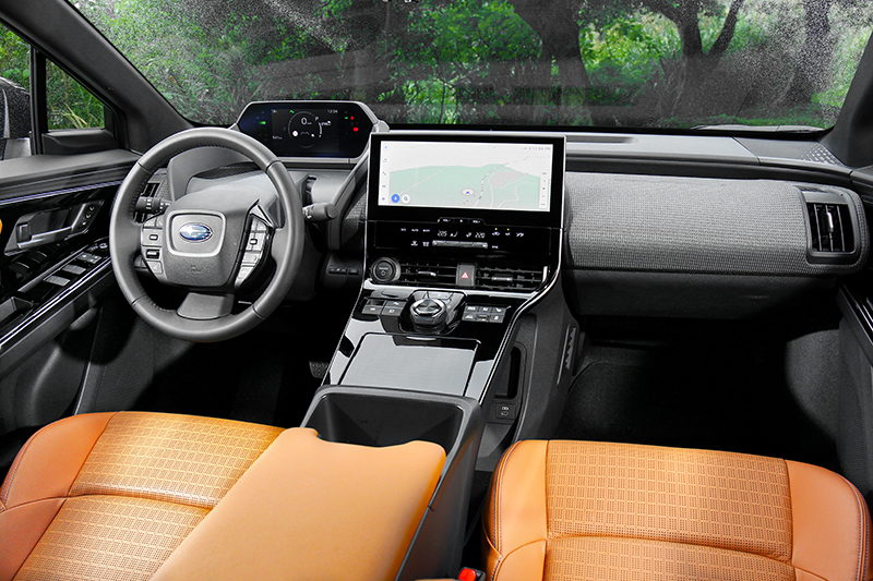 Solterra與bZ4X座艙格局都一樣。