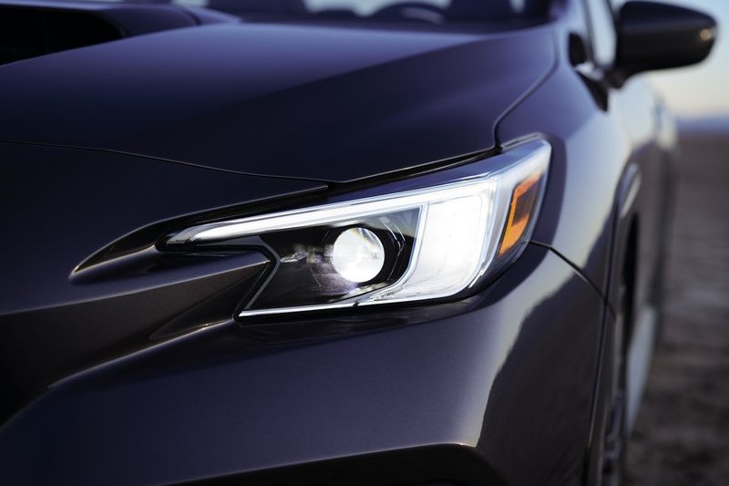 WRX因車主手冊的遠燈操作說明會讓駕駛誤解因而召回,解決方式只要寄修改後的手冊即可。