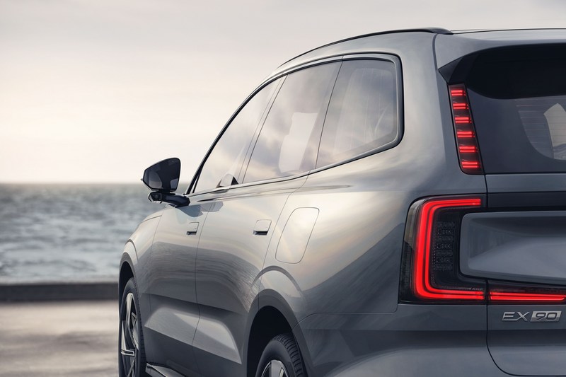 2026年前6款電動車包含EX90與EX30。