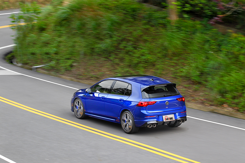 買Golf R特仕車絕對讓Golf R車友羨慕。