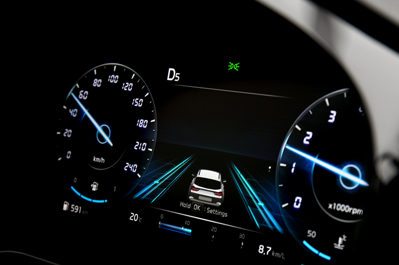 無需啟動SCC也可單獨使用車道維持功能。