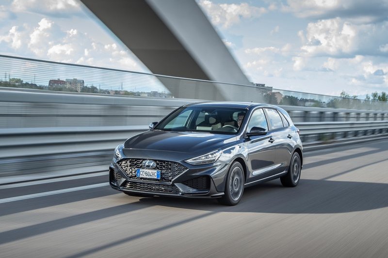 但因趨勢與策略i10、i20、i30要生存勢必要轉型成電動車。