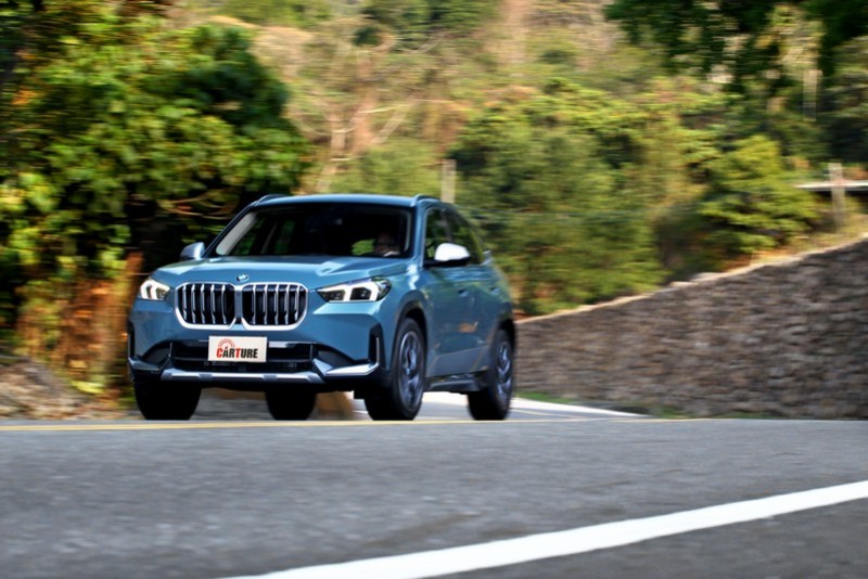 輸出個性與動力數據都非運動取向,但出彎角加速仍提供令人滿意且直接的力道。