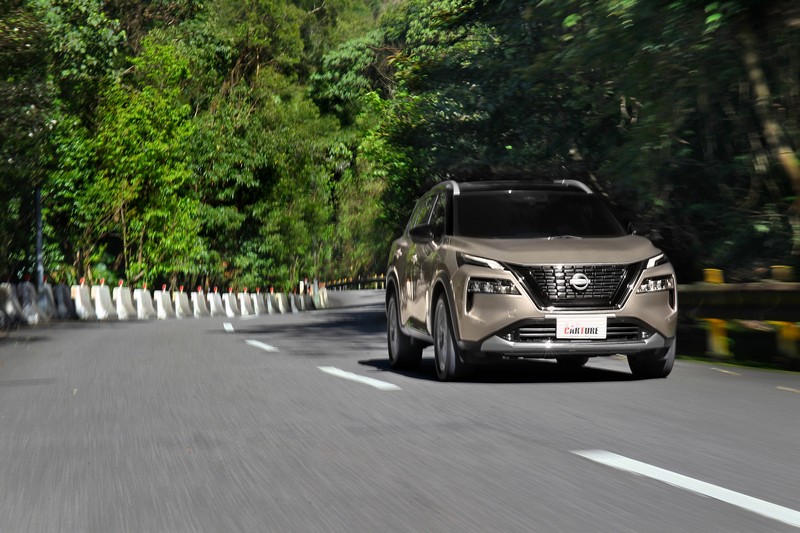 全新X-TRAIL e-POWER標準配備ProPILOT智行安全系統，完整實現Level 2等級主動安全駕駛輔助規範。