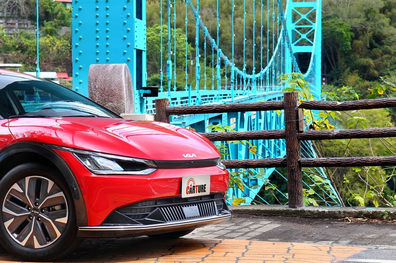 說起EV6 Air增程版的加速力道也相當令人為之稱道，無論爬坡或急加速都完全讓人沒話說。