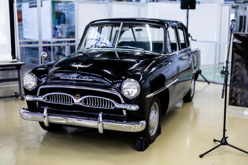 1955年初代Crown橫空出世,成為當年日系品牌少見以豪華為主要訴求的產品。