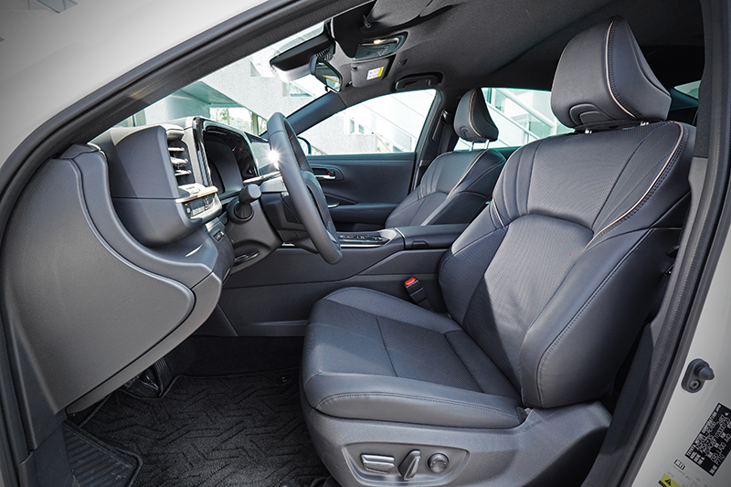 前座無論視野或座椅,都讓乘員得以享受最佳化乘坐體驗。