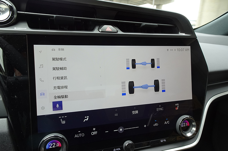 前後雙馬達Direct4 AWD電子四驅系統,讓RZ 450e擁有水準以上的循跡性能。