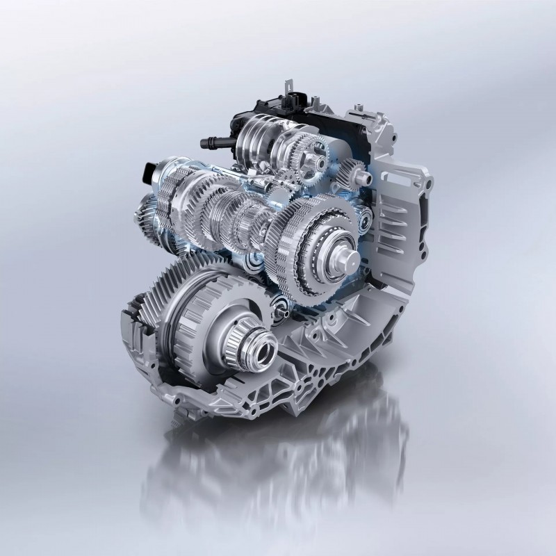 變速箱採用最新的六速雙離合設計,也是這具動力的特色之一。