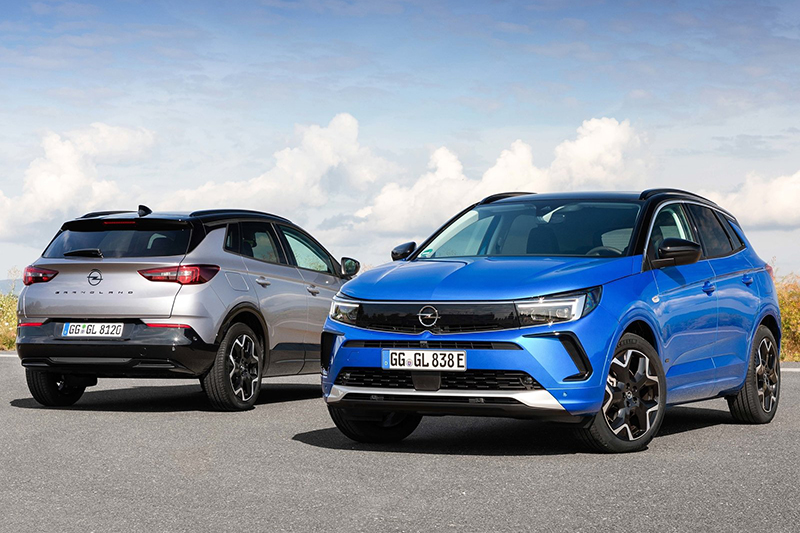 不同於3008的積極與Tiguan的方正，Opel Grandland則以紮實動感風格取勝。