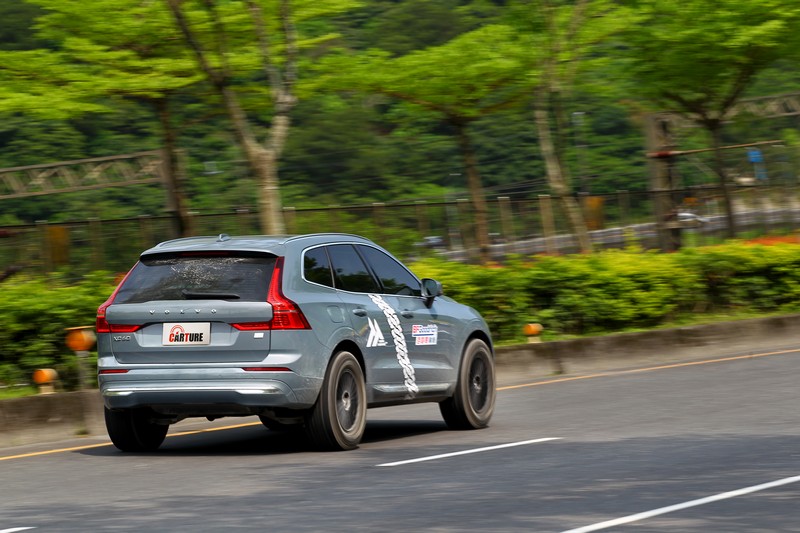 Trail-Terrain T/A於市區行駛胎躁表現媲美乘用胎安靜。