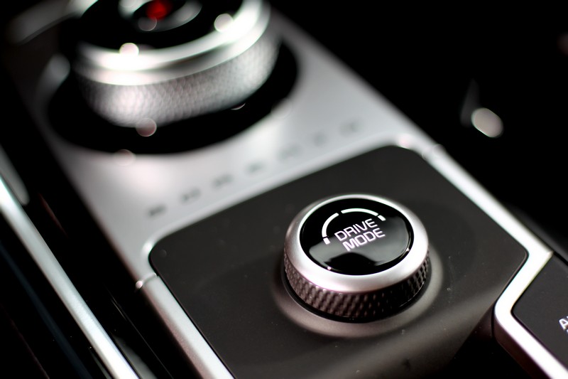 駕駛模式提供Sport、ECO、Smart模式。